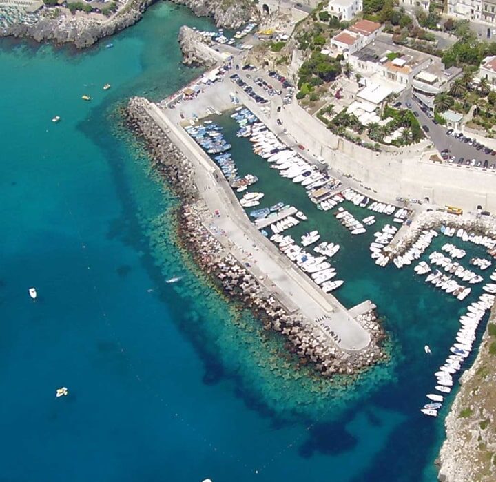 costruzione porto di castro opere marittime Leadri